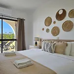 Golden Sun - Sunny Balcony, Sea View, Beach, Ac 아파트 *