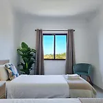 Golden Sun - Sunny Balcony, Sea View, Beach, Ac * 카르보에이루