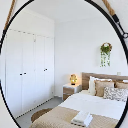 Golden Sun - Sunny Balcony, Sea View, Beach, Ac Apartman