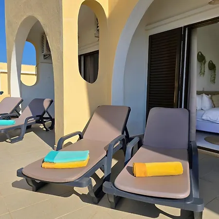 Golden Sun - Sunny Balcony, Sea View, Beach, Ac