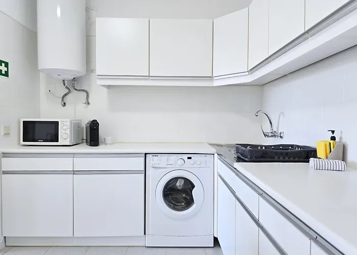 Golden Sun - Sunny Balcony, Sea View, Beach, Ac 카르보에이루