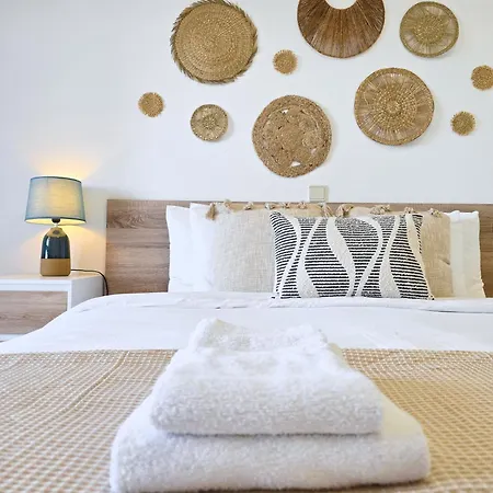 Golden Sun - Sunny Balcony, Sea View, Beach, Ac